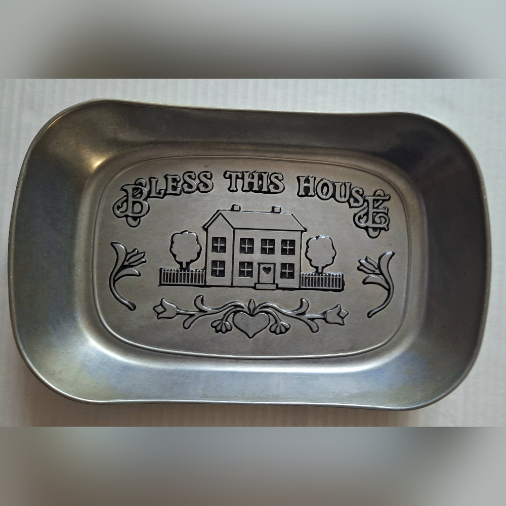 Wilton Armetale Silver Decorative Tray